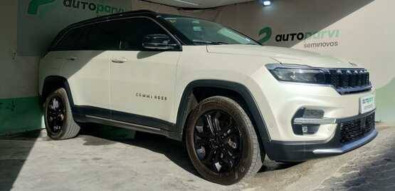 JEEP COMMANDER 1.3 T270 TURBO FLEX LONGITUDE AT6